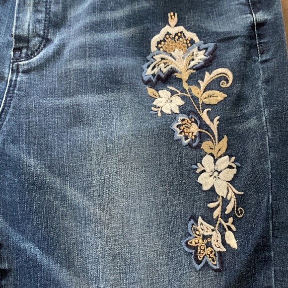 Chico’s Embroidered Jeans - Picture 2 of 4